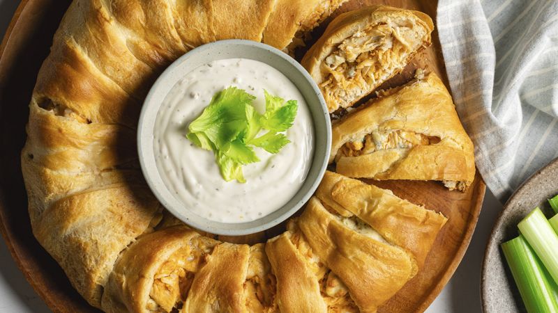 Buffalo Chicken Crescent Ring
