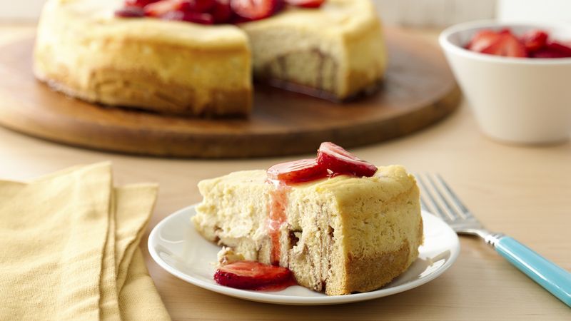 Cinnamon Roll Cheesecake