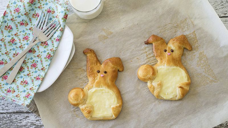 Cream Cheese Crescent Bunnies