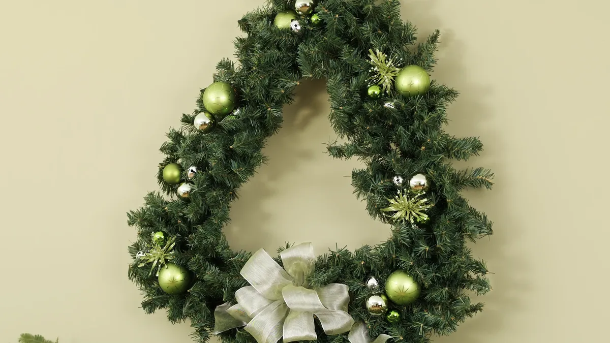 Merry Tree Wreath