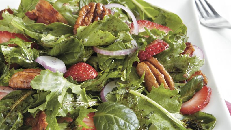 Berry-Pecan Green Salad