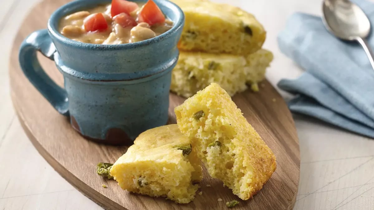 Easy Jalapeño Cheddar Cornbread