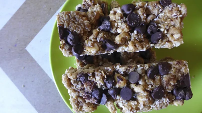 Cheerios™ and Peanut Granola Bars