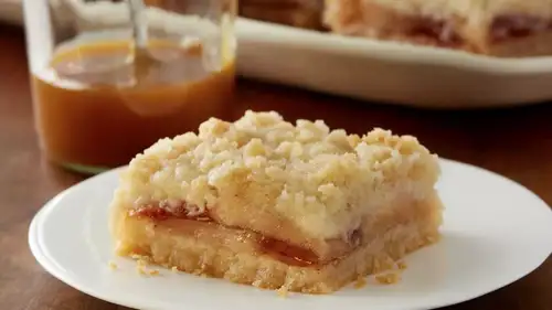 Apple Sugar Cookie Streusel Bars