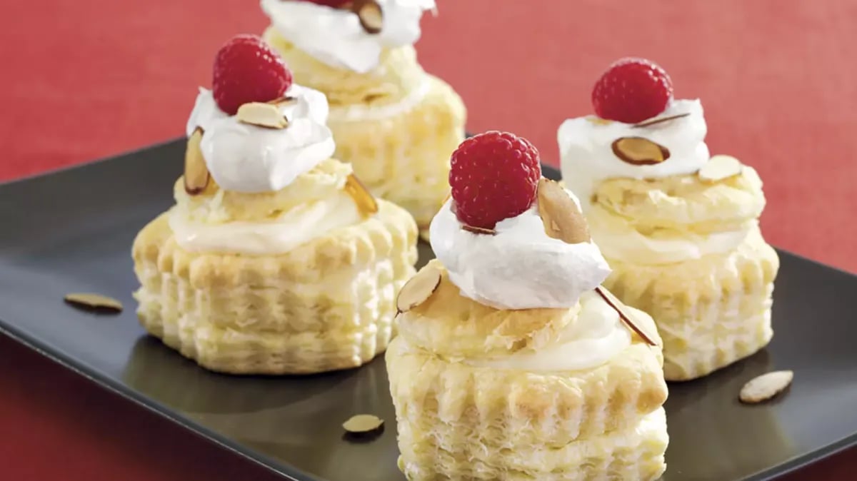 Almond-Cream Puff Pastries