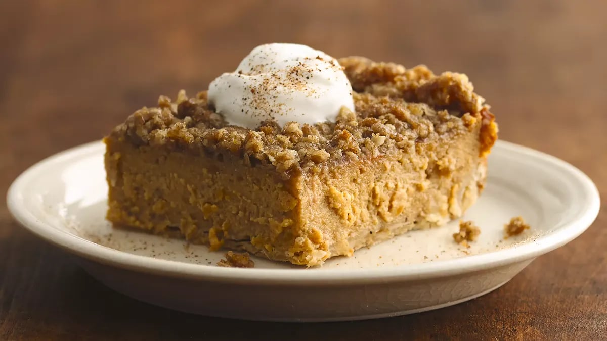 Streusel-Topped Sweet Potato Pie Squares