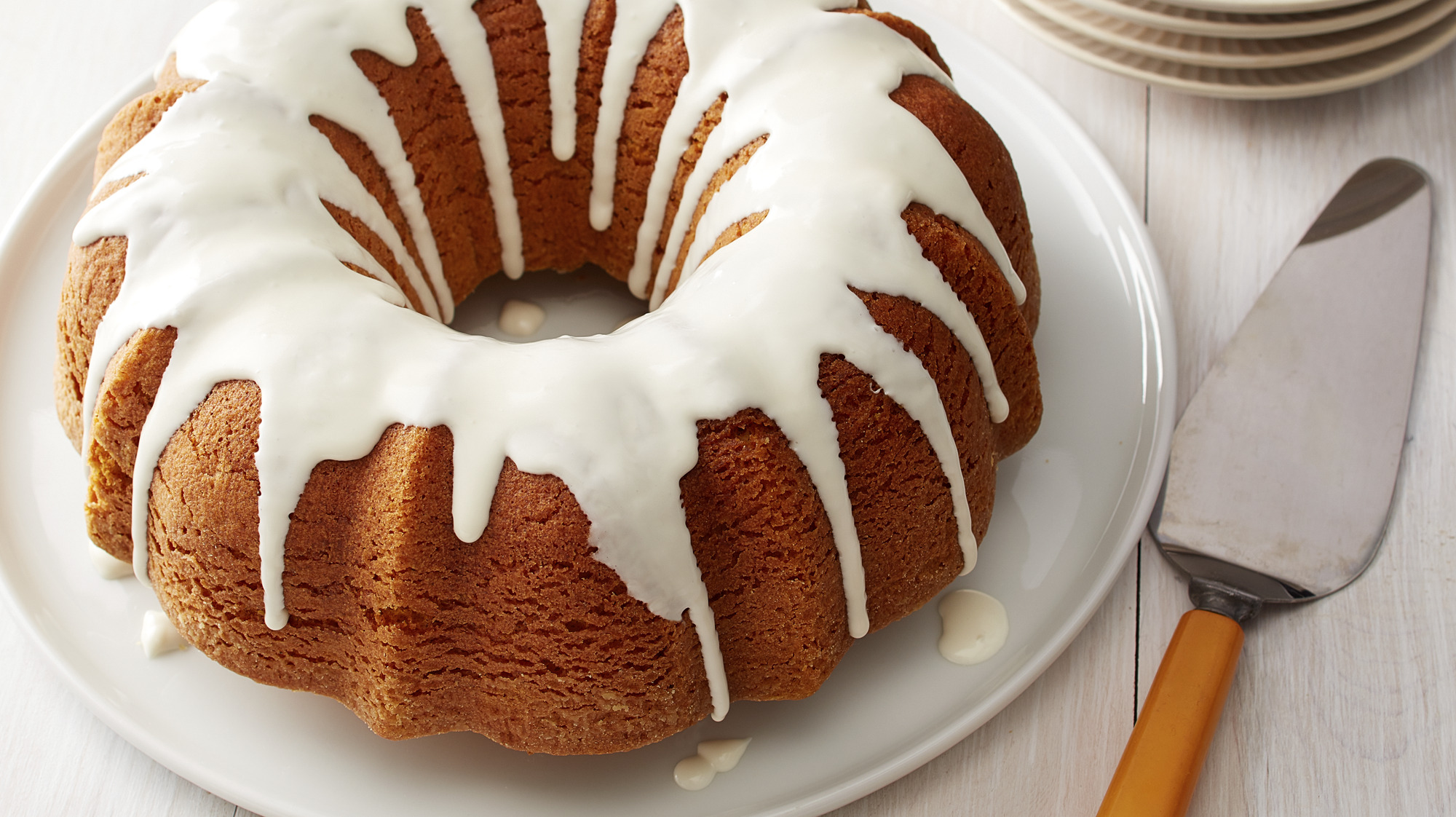 Chocolate Bundt Cake with Pumpkin Spice Frosting ⋆ Real Housemoms