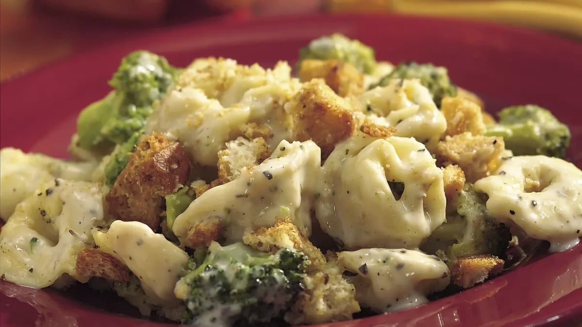 Easy Cheese Tortellini Alfredo