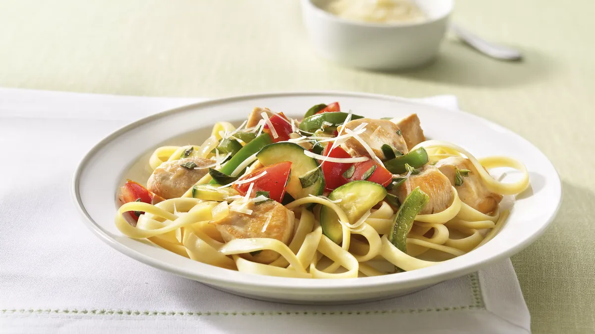 Fettuccine with Chicken and Herbed Vegetables