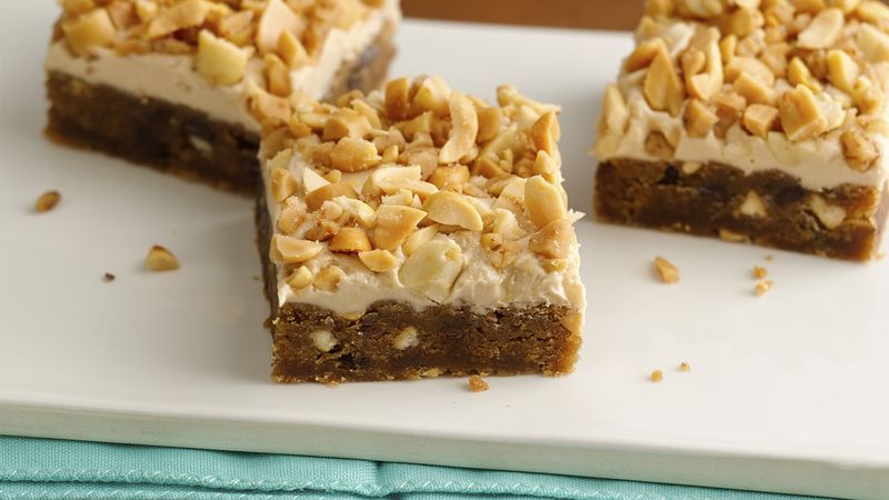 Sweet and Salty Chocolate Chip-Maple-Peanut Bars