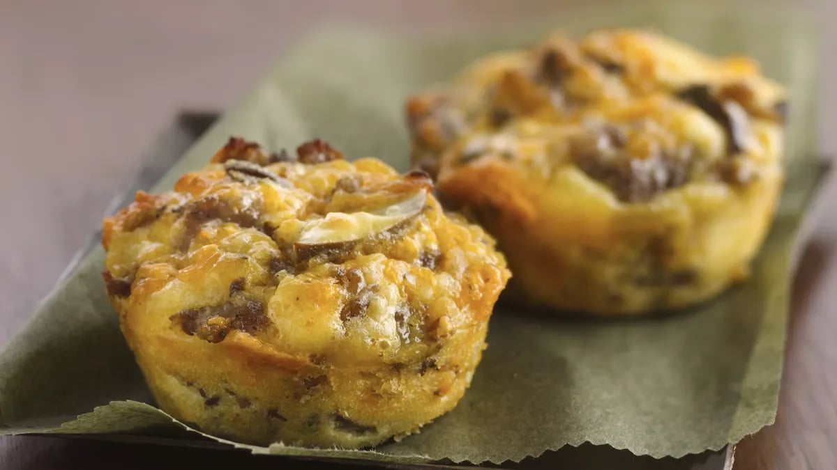 Impossibly Easy Mini Breakfast Sausage Pies