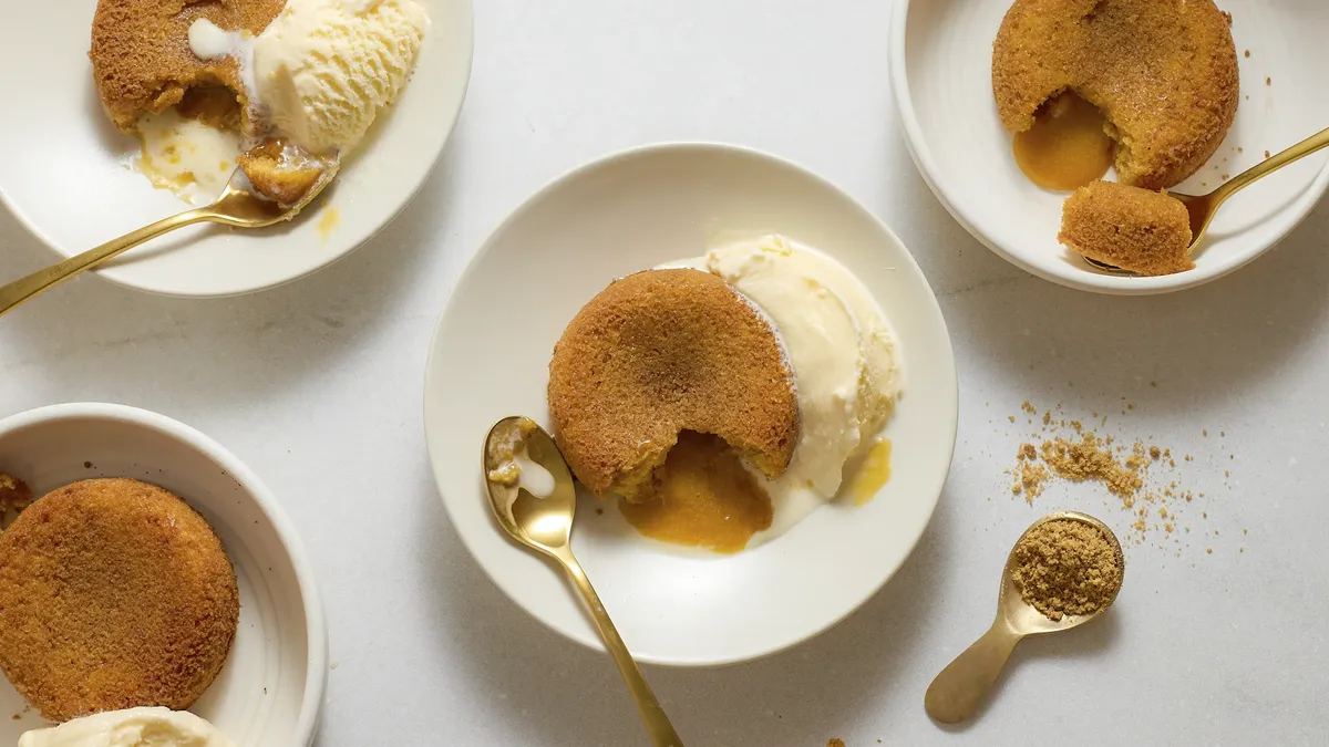 Molten Butterscotch Cakes
