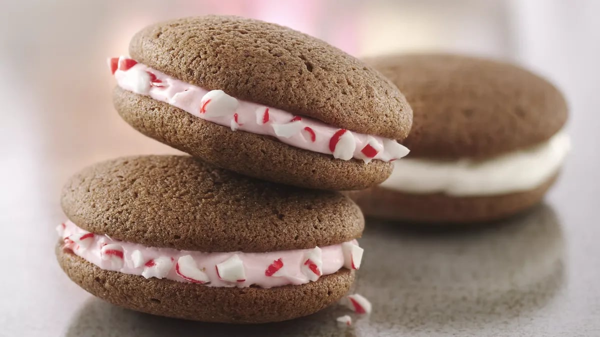 Pink Peppermint Whoopie Pies