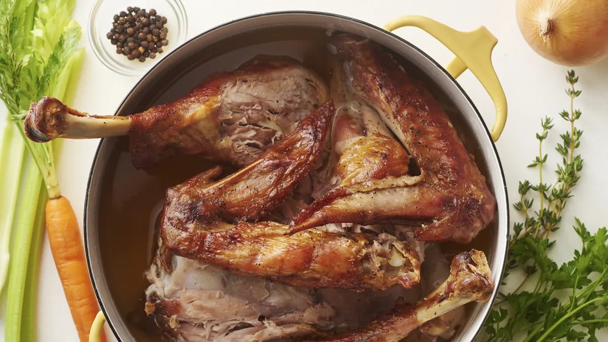 Use-it-Up Turkey Stock