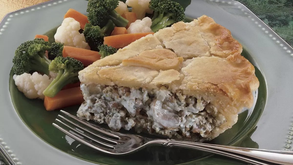 Beef Stroganoff Pot Pie