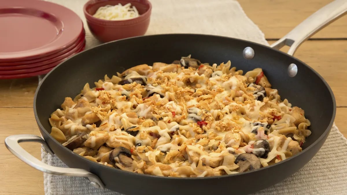 Cheesy Chicken Philly Skillet