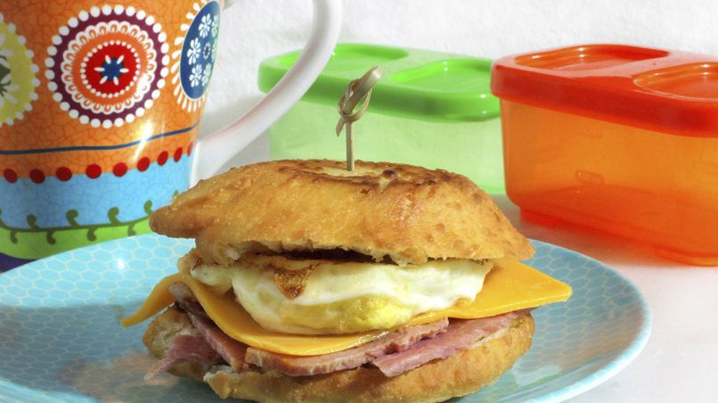 Arepas Stuffed with Ham, Cheese and Eggs