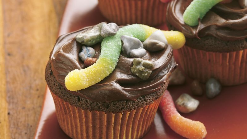 Dirt and Worms Cupcakes