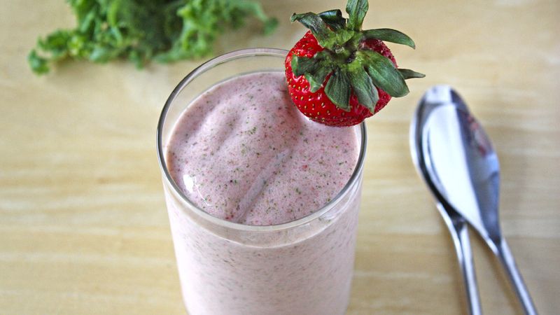 Fresh Strawberry Juice Recipe - Spice Up The Curry
