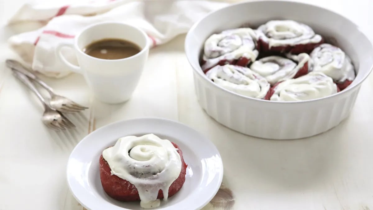 Red Velvet Cake Mix Cinnamon Rolls