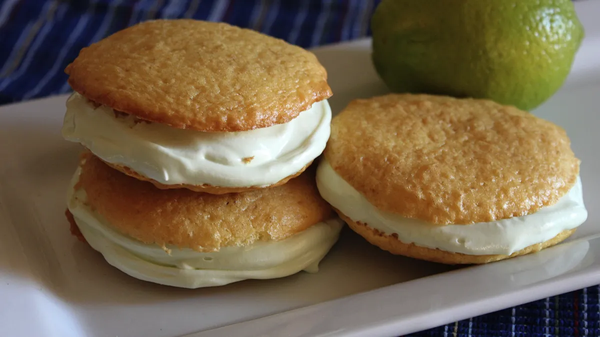 Key Lime Whoopie Pies