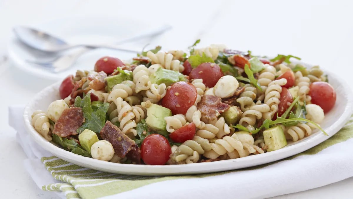 Bacon Avocado Caprese Pasta Salad