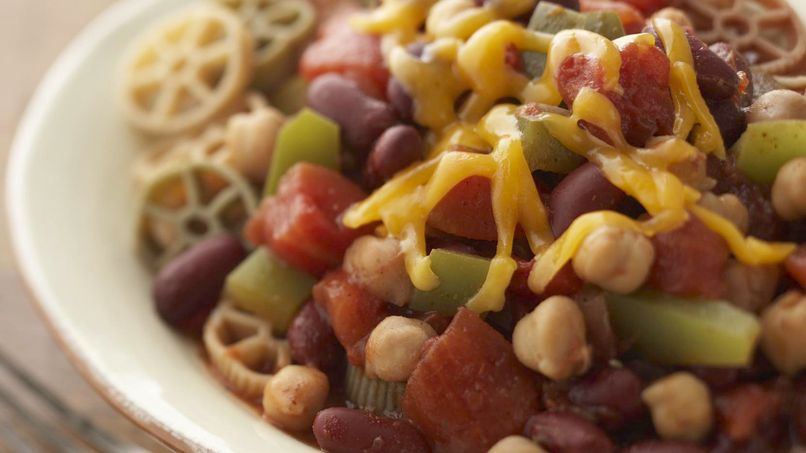 Slow Cooked Chili with Pasta