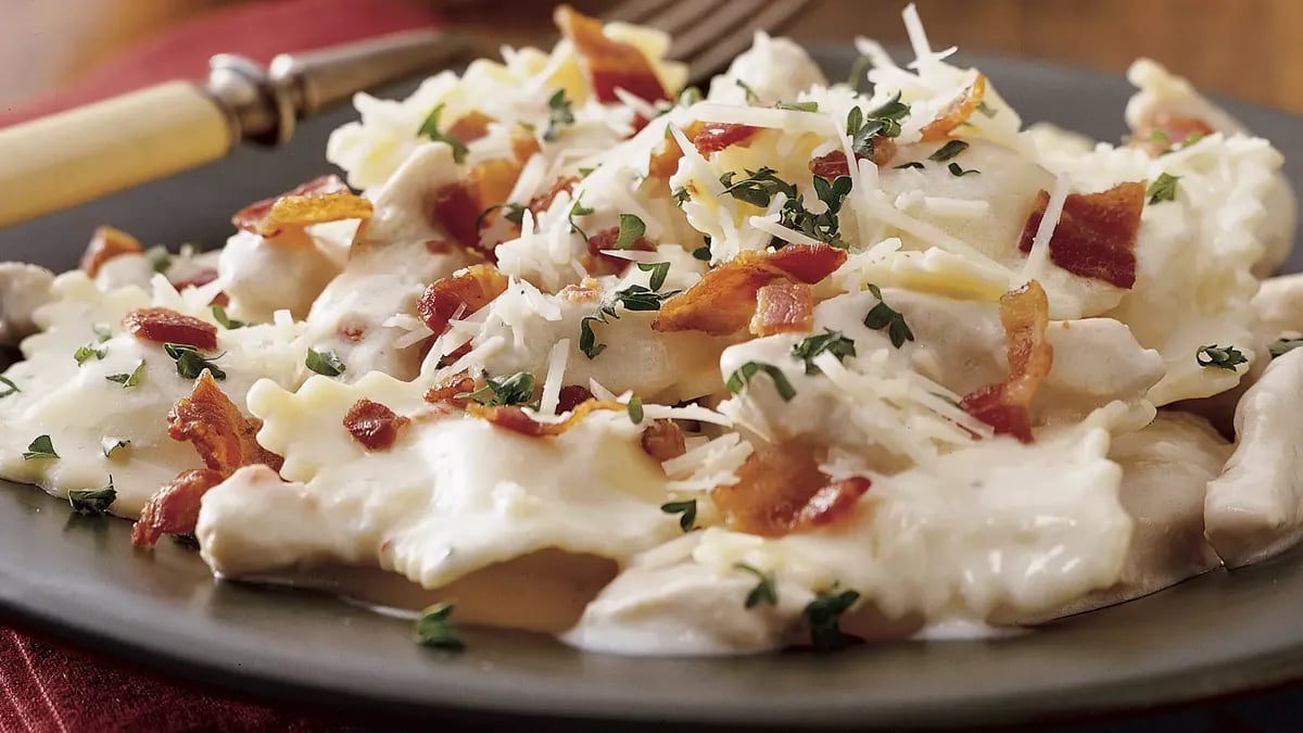 Chicken and Ravioli Carbonara