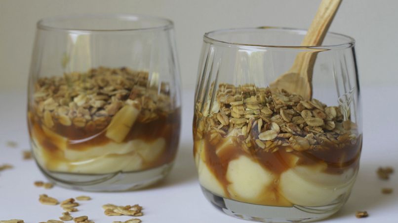 Pudding, Apple and Caramel Cups
