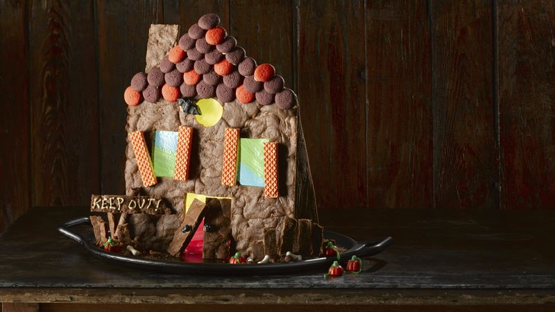 Haunted gingerbread house deals