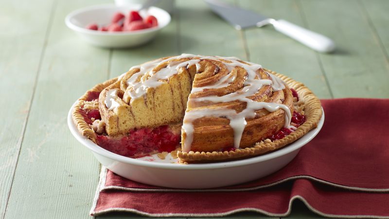 Very Berry Cinnamon Roll Pie
