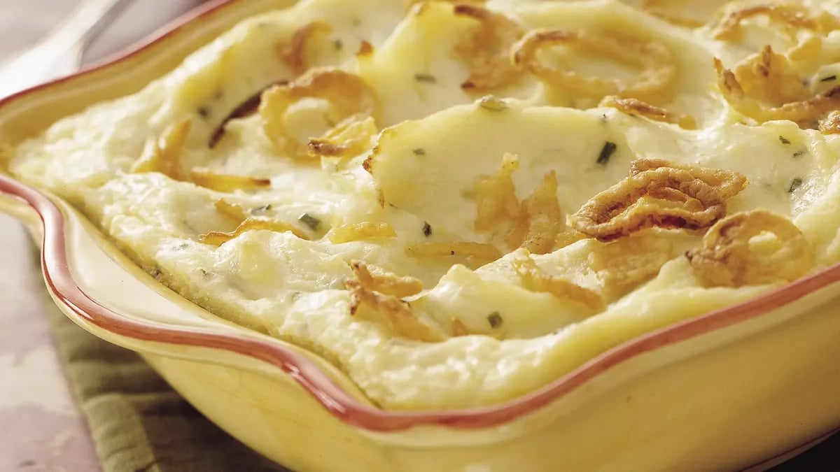 Make-Ahead Sour Cream and Chive Mashed Potatoes