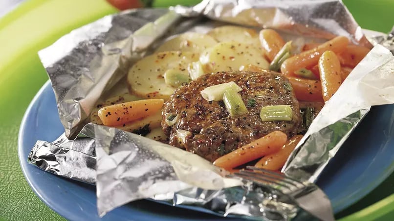 Grilled Cheddar Burgers and Veggies