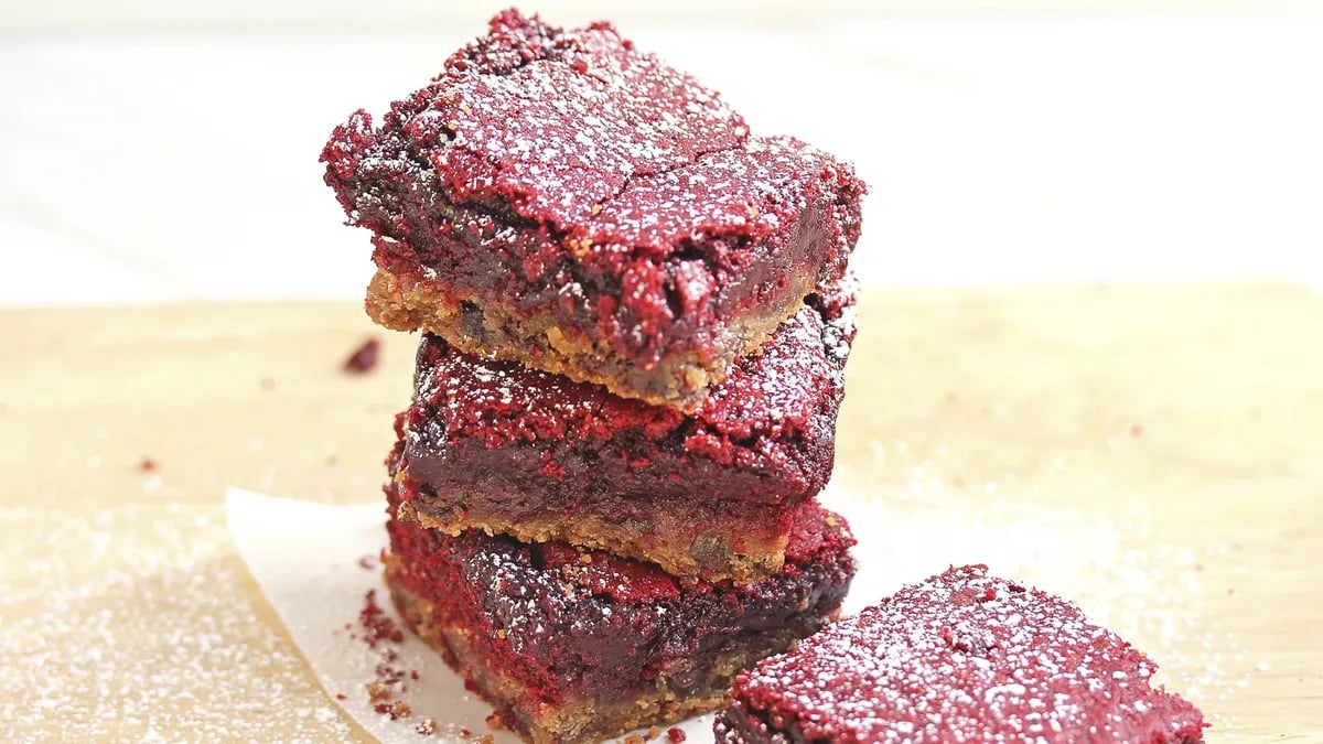 Red Velvet Cookie Bars