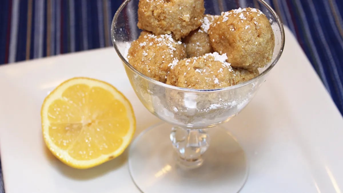 Lemon-Cheesecake Balls