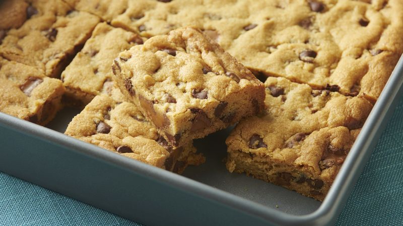 Chocolate Chip-Caramel-Pudding Cookie Bars