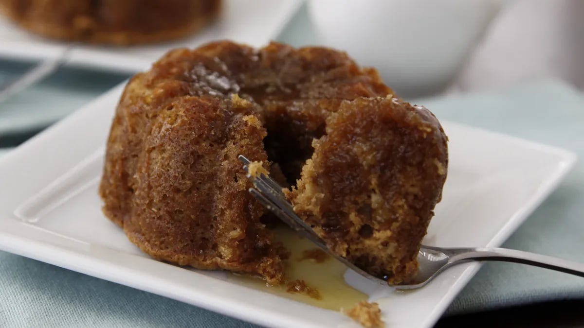 Boozy Irish Whiskey Cakes