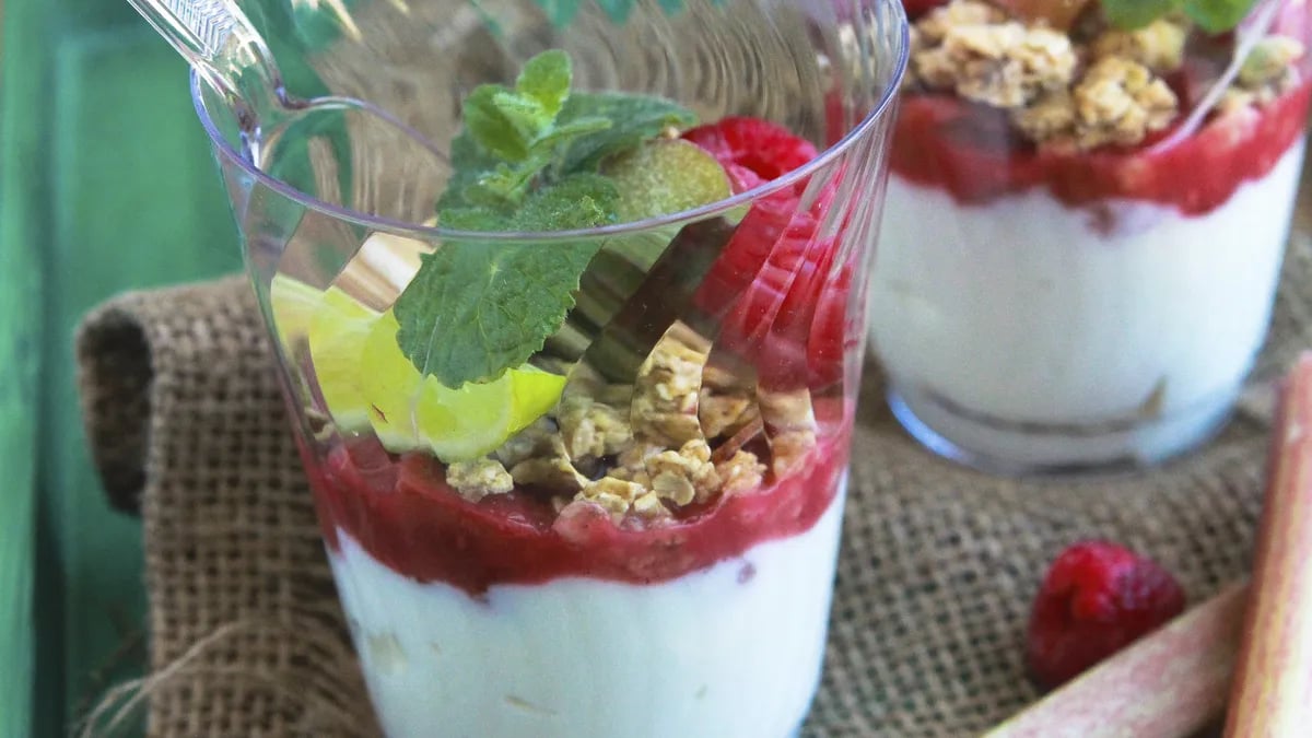 Raspberry and Rhubarb Parfaits