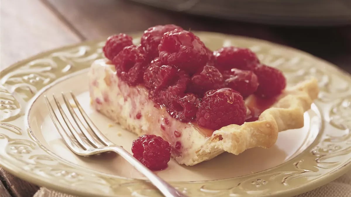 White Chocolate Mousse Raspberry Pie