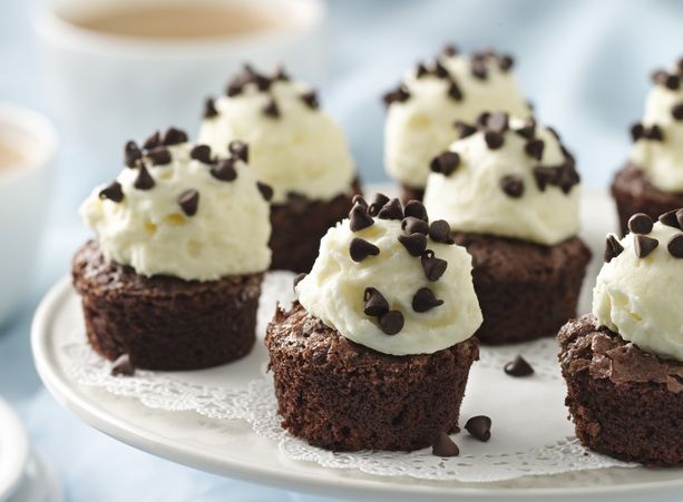 Chocolate Cloud Cakes