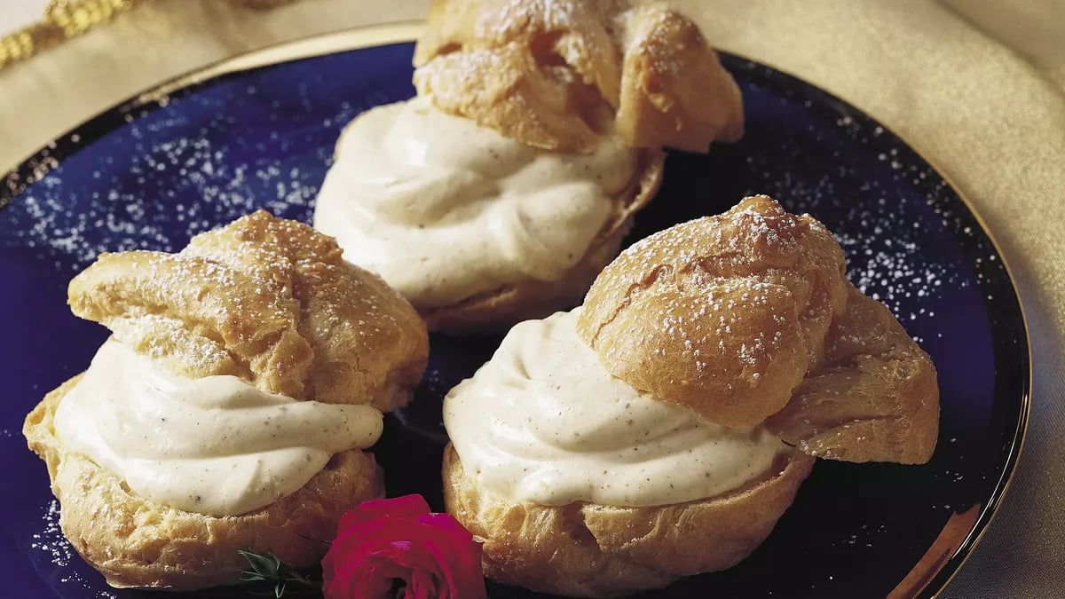 Eggnog Cream Puffs