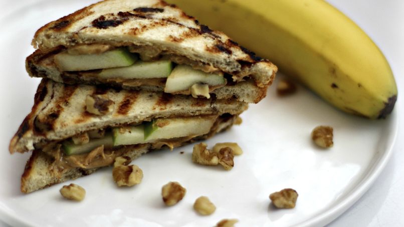 Peanut Butter and Apple Sandwiches