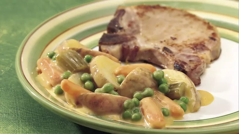 Slow-Cooker Cheesy Winter Vegetables Casserole