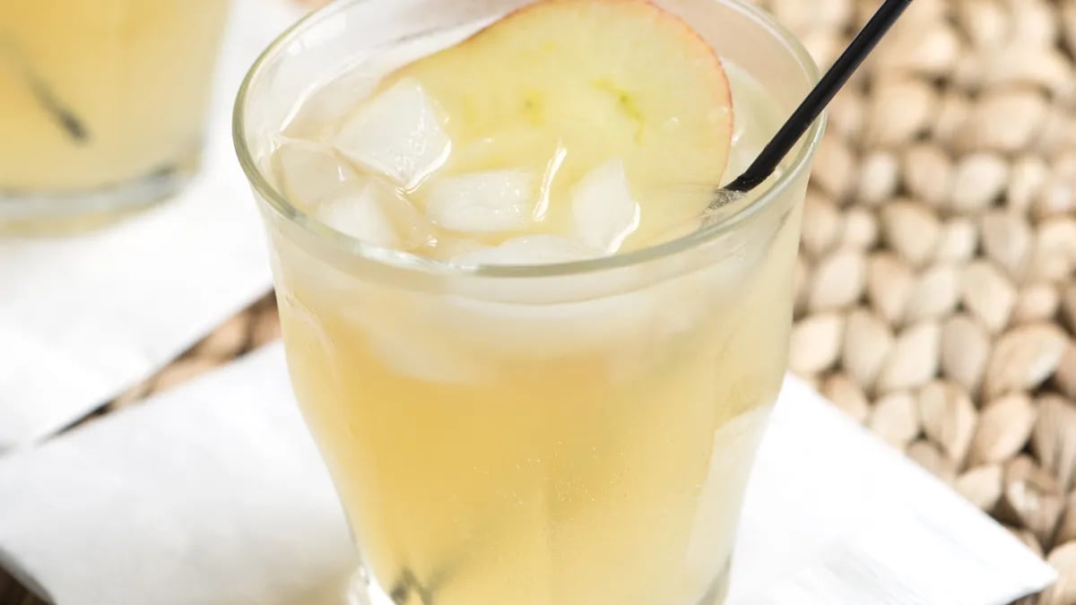 Whiskey Apple Fizz