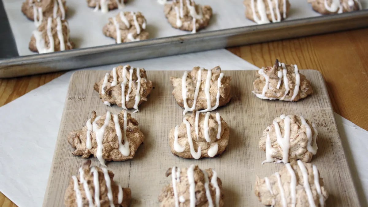 Carrot Cake Macaroons with Maple-Cream Cheese Glaze