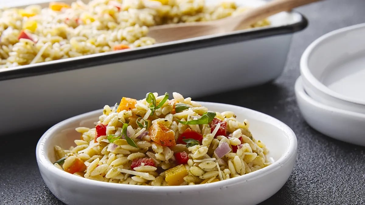 Italian Pesto and Pepper Orzo Salad