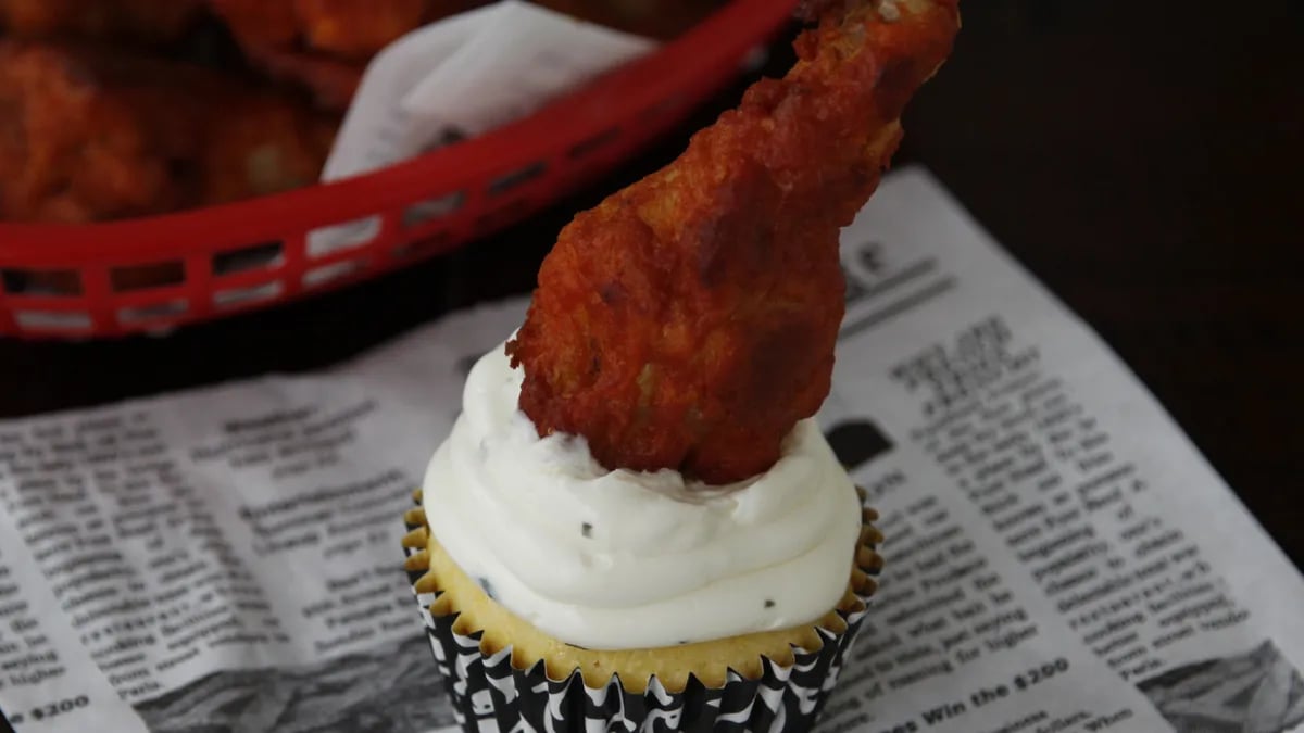 Savory Buffalo Chicken and Cornbread Cupcakes