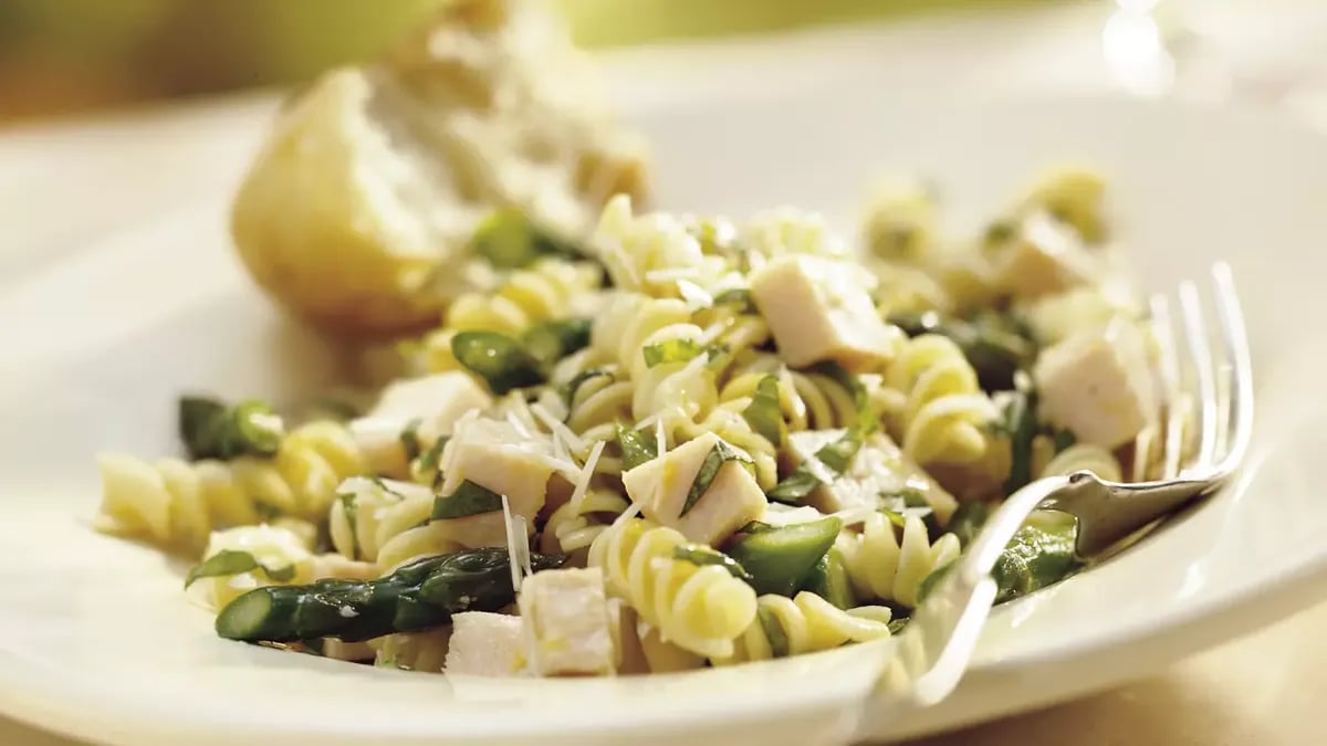 Lemon-Basil Chicken-Pasta Salad