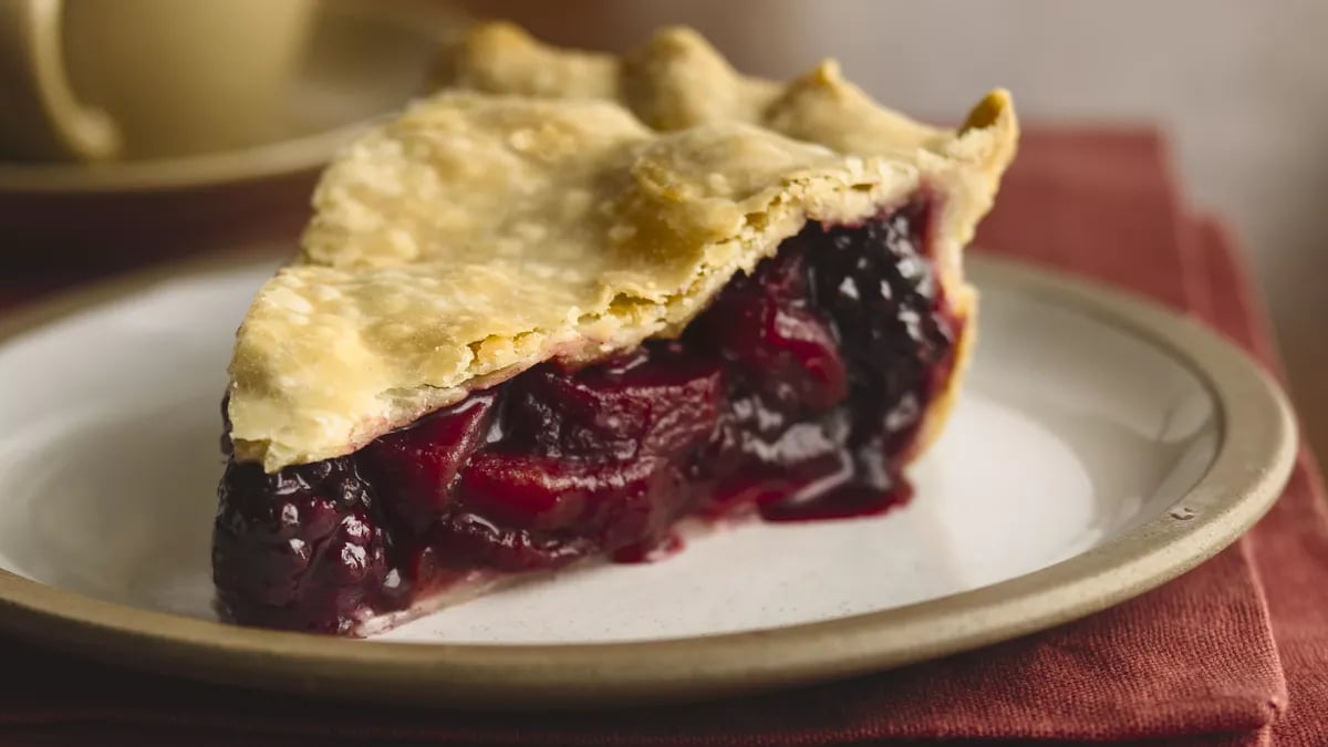 Apple Blackberry Pie