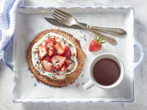 Bourbon Cream and Strawberry Topped Cinnamon Crisps